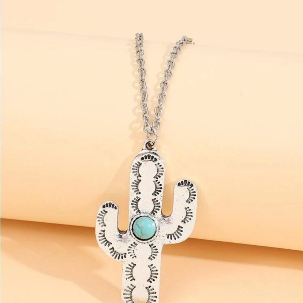 Turquoise decor 🌵 charm necklace